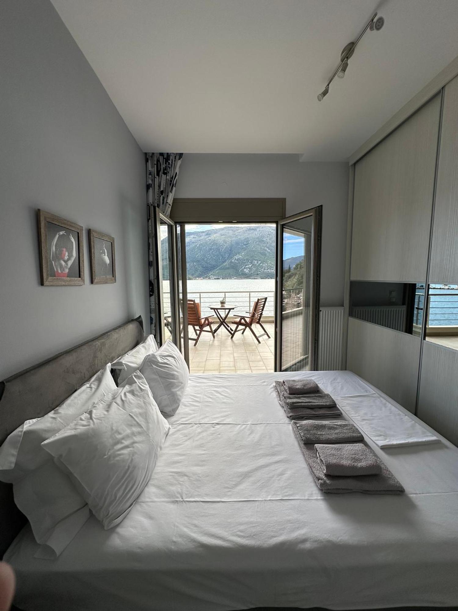 Ocean Views Apartment Plataria Ngoại thất bức ảnh